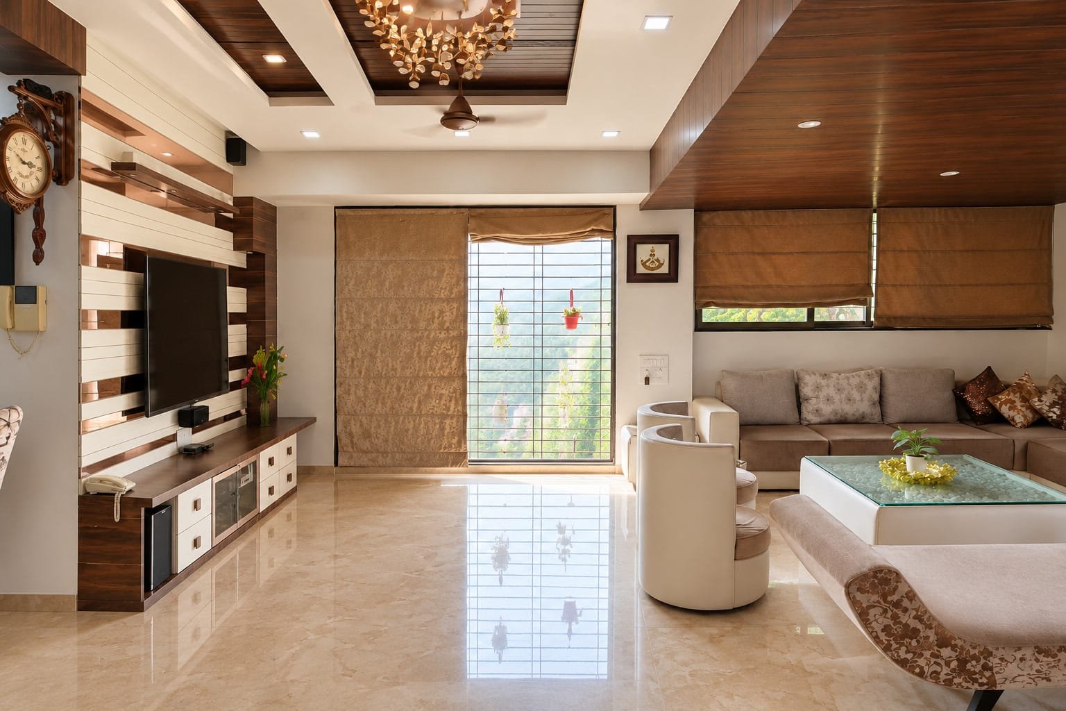 Ons 3BHK Luxury Apartment With Balcony and Chef